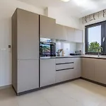 Paradiso Luxury Apartment, 로비니