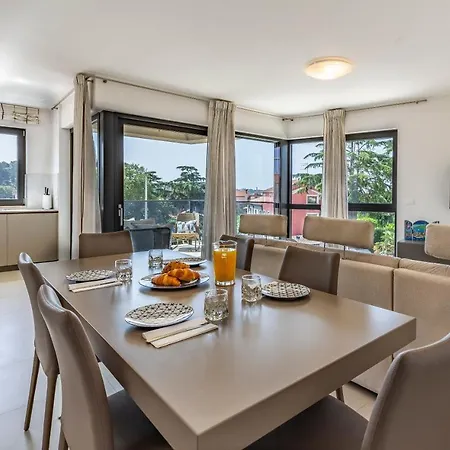 Paradiso Luxury Apartment, Appartement